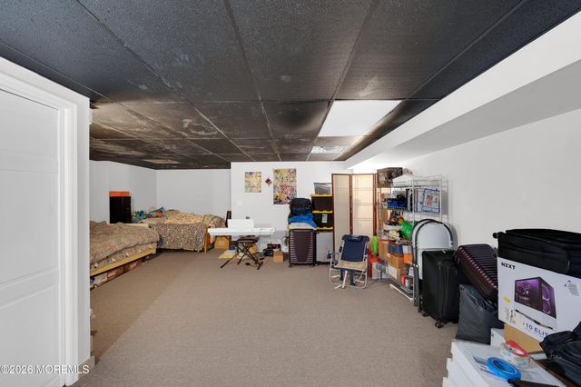 96 Cranbrook Court, Holmdel, NJ 07733