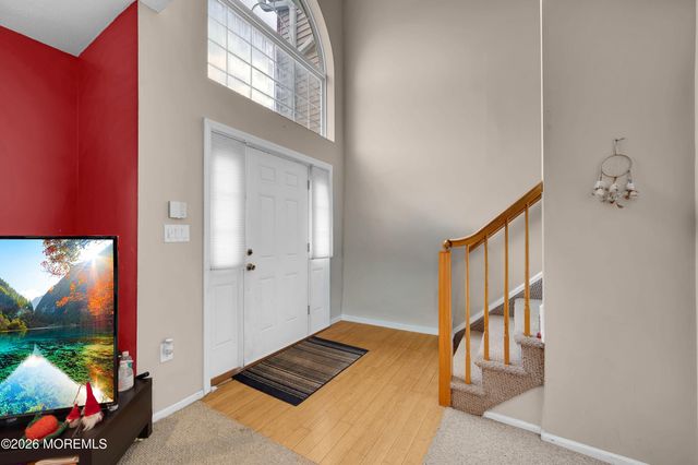 96 Cranbrook Court, Holmdel, NJ 07733