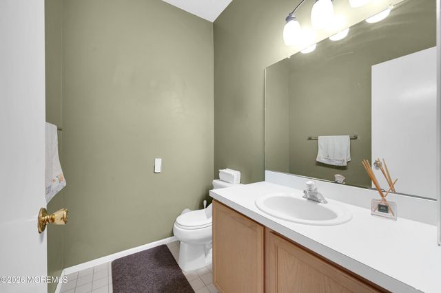 96 Cranbrook Court, Holmdel, NJ 07733