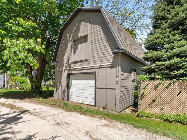 1823 N 7th STREET, Sheboygan, WI 53081