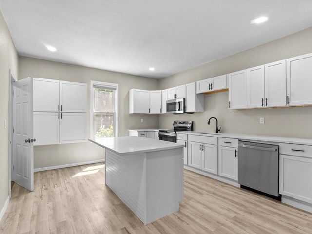 1823 N 7th STREET, Sheboygan, WI 53081
