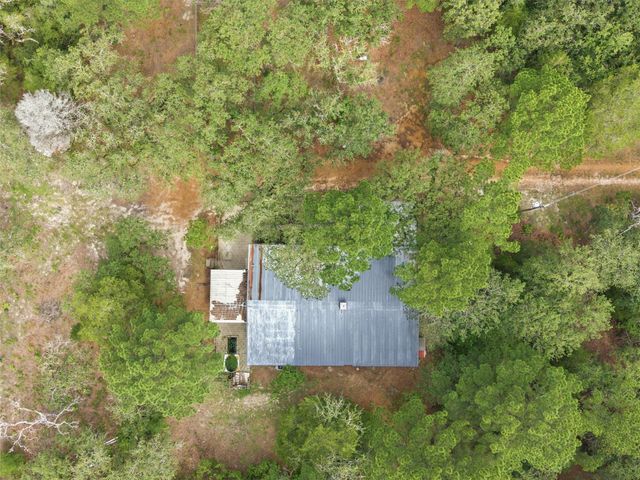 571 Pine Canyon DR, Smithville, TX 78957