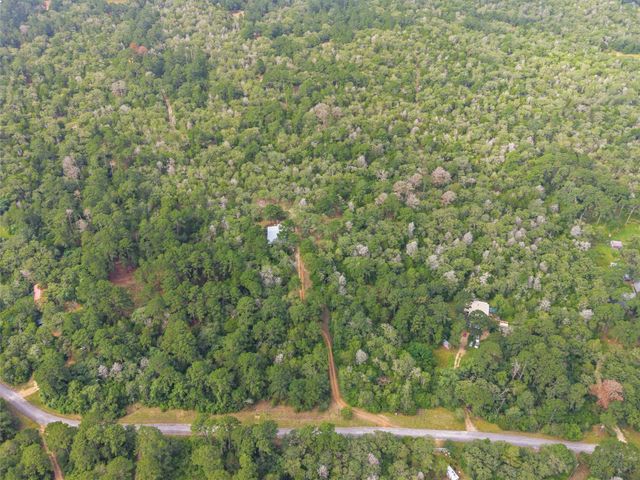 571 Pine Canyon DR, Smithville, TX 78957