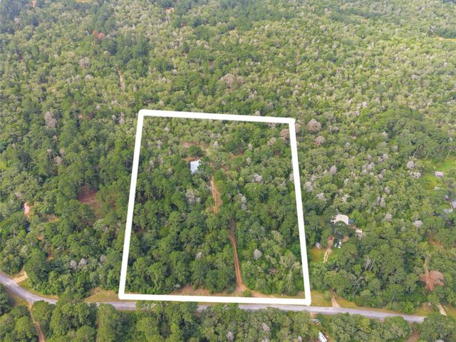 571 Pine Canyon DR, Smithville, TX 78957
