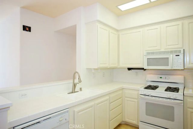12815 Via Nieve 57, San Diego, CA 92130