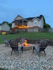 233 Ridgefield Drive, Maryville, TN 37804