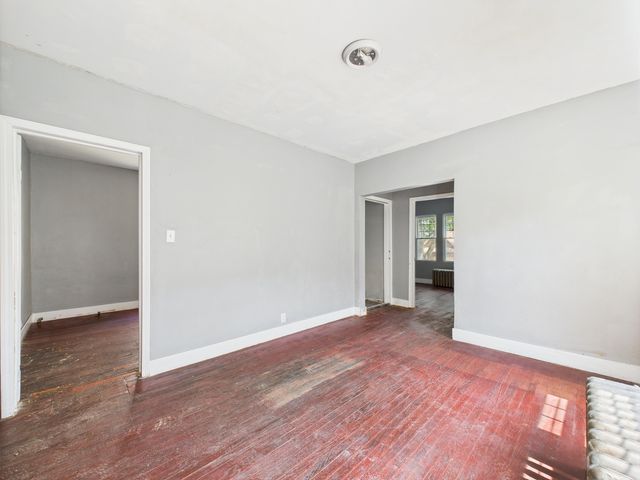 11922 S Perry Avenue, Chicago, IL 60628