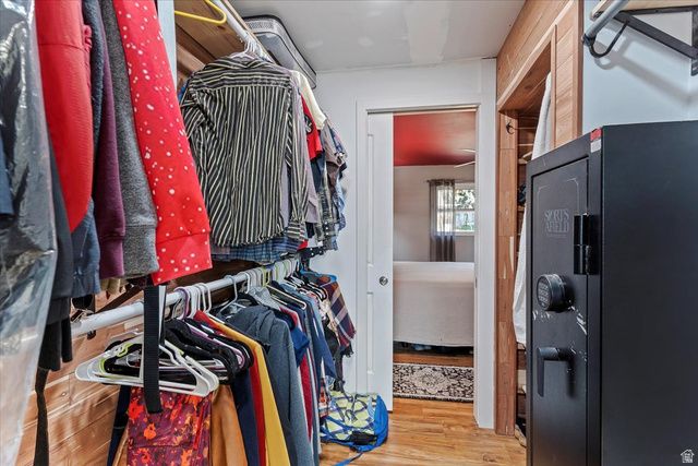 566 E 3050 N, North Ogden, UT 84414