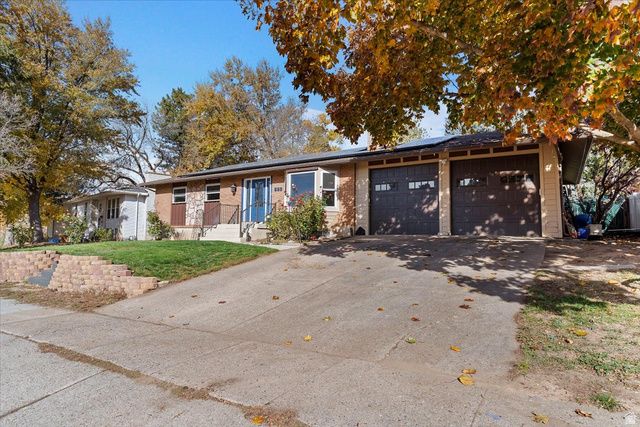 566 E 3050 N, North Ogden, UT 84414