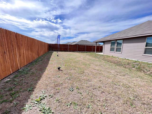 617 Blacktail Drive, Fort Worth, TX 76131