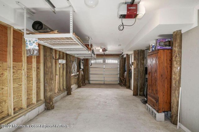 369 W 8th Street 4, Ship Bottom, NJ 08008