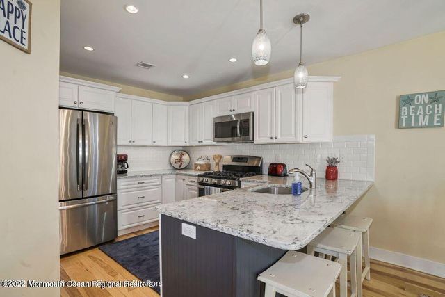 369 W 8th Street 4, Ship Bottom, NJ 08008
