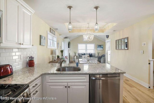 369 W 8th Street 4, Ship Bottom, NJ 08008