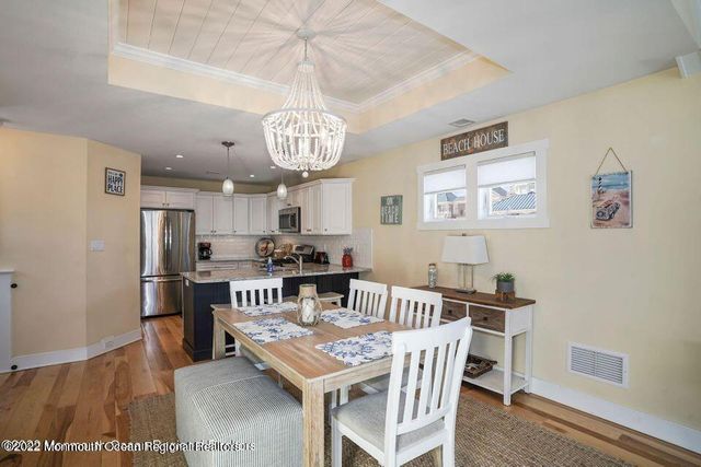 369 W 8th Street 4, Ship Bottom, NJ 08008