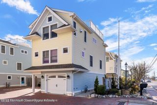 369 W 8th Street 4, Ship Bottom, NJ 08008