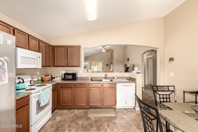 37049 W BELLO Lane, Maricopa, AZ 85138