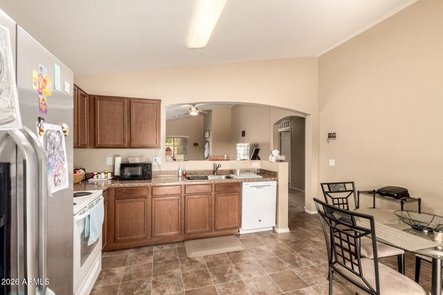 37049 W BELLO Lane, Maricopa, AZ 85138