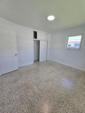 3245 SW 88th Ct 0, Miami, FL 33165