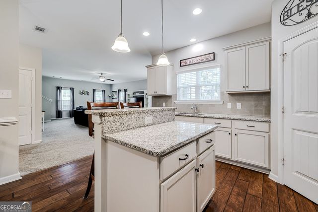 17 Telford Street, Savannah, GA 31407