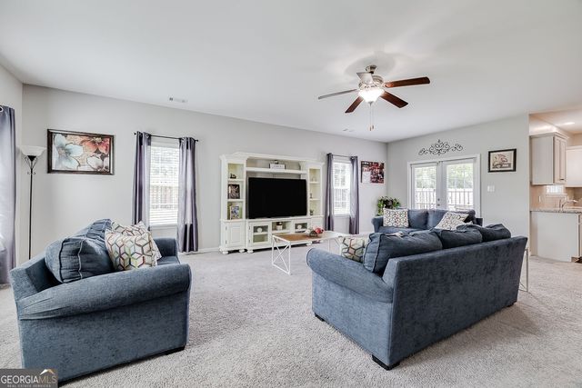 17 Telford Street, Savannah, GA 31407