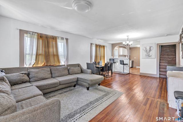 17 Reynolds Avenue, Stamford, CT 06905