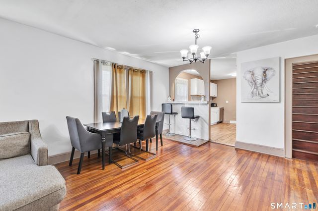 17 Reynolds Avenue, Stamford, CT 06905