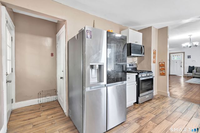 17 Reynolds Avenue, Stamford, CT 06905