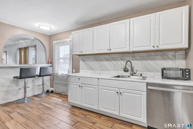 17 Reynolds Avenue, Stamford, CT 06905
