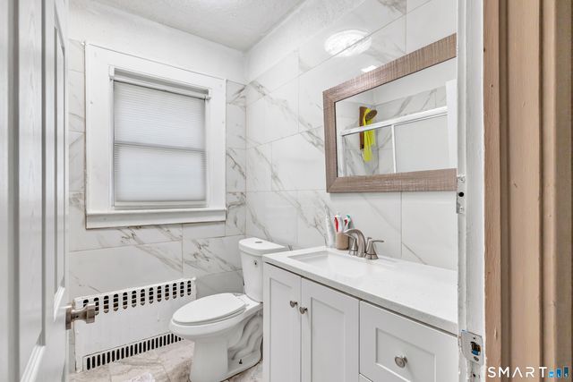 17 Reynolds Avenue, Stamford, CT 06905