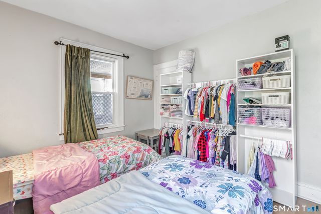 17 Reynolds Avenue, Stamford, CT 06905