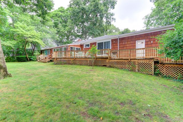 71 Knollwood Road, Roslyn, NY 11576