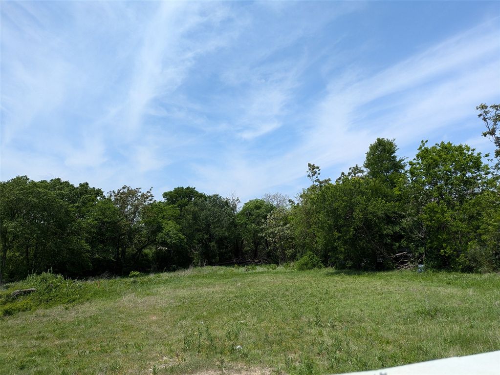 2421 Cedar Crest Boulevard, Dallas, TX 75203