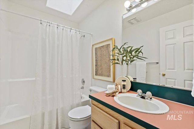 698 S Malaga Ln, Boise, ID 83709