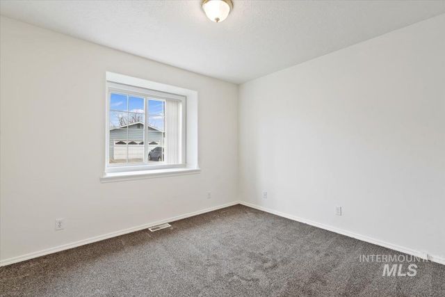 698 S Malaga Ln, Boise, ID 83709