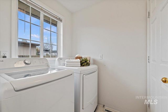 698 S Malaga Ln, Boise, ID 83709