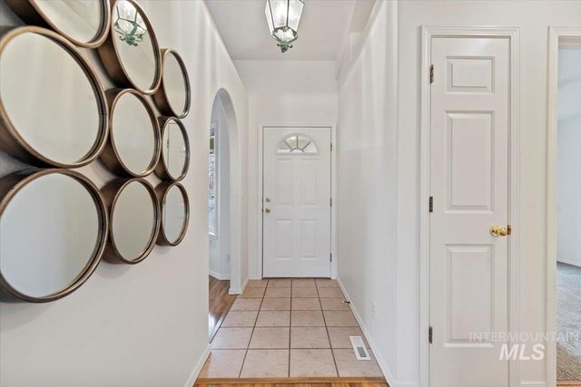 698 S Malaga Ln, Boise, ID 83709