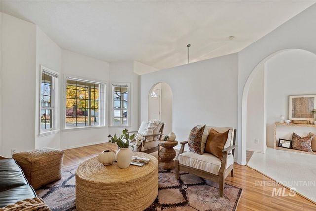 698 S Malaga Ln, Boise, ID 83709