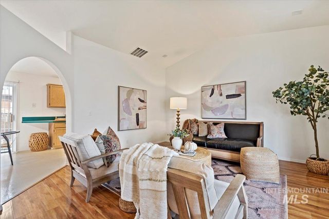 698 S Malaga Ln, Boise, ID 83709