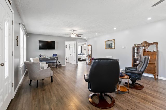 6422 The Day Ridge Road, Whitley City, KY 42653