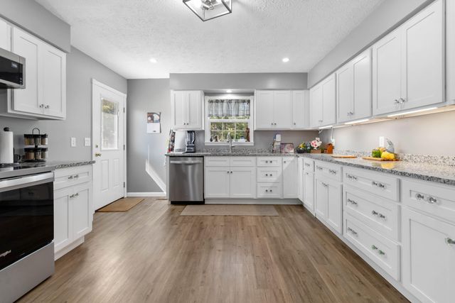 6422 The Day Ridge Road, Whitley City, KY 42653