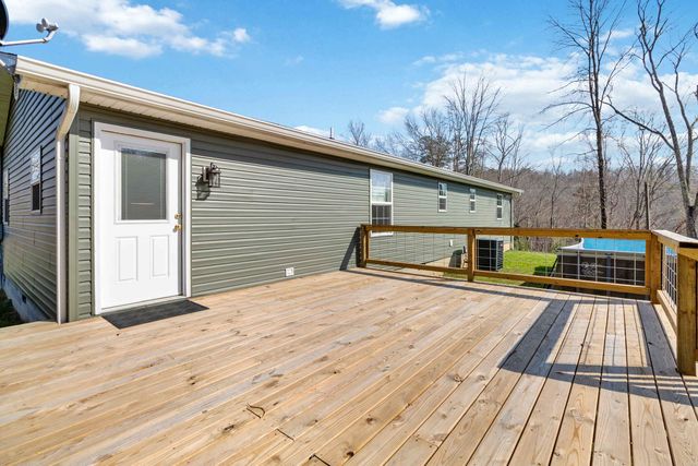 6422 The Day Ridge Road, Whitley City, KY 42653