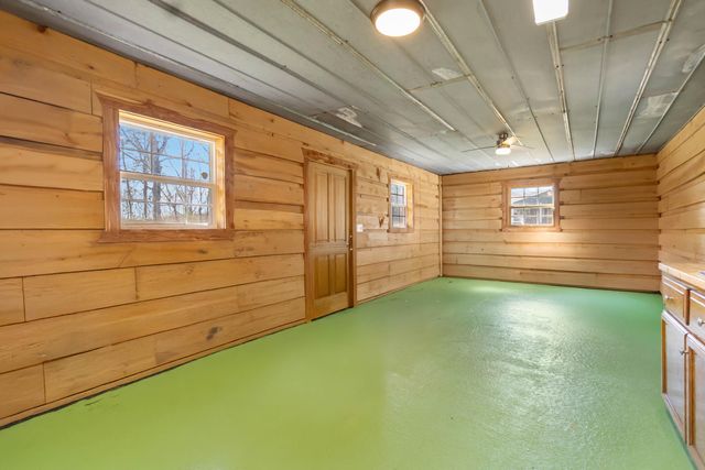 6422 The Day Ridge Road, Whitley City, KY 42653