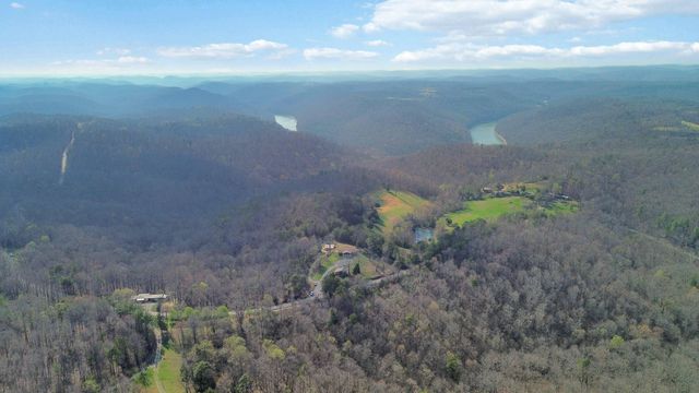 6422 The Day Ridge Road, Whitley City, KY 42653