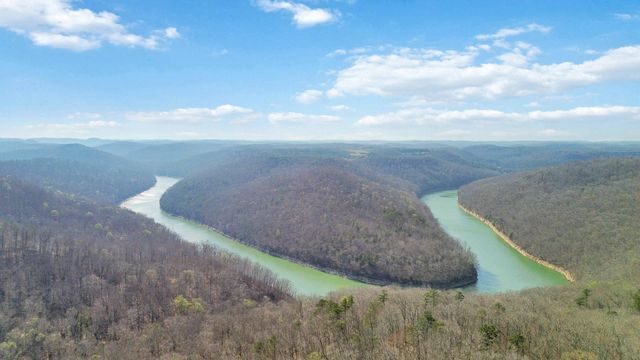 6422 The Day Ridge Road, Whitley City, KY 42653