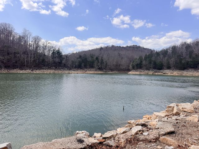 6422 The Day Ridge Road, Whitley City, KY 42653