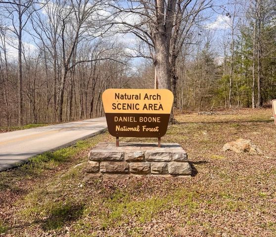 6422 The Day Ridge Road, Whitley City, KY 42653