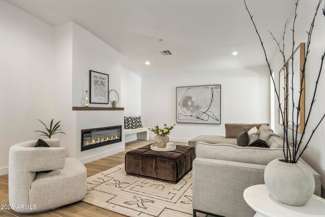 5414 N 82ND Street, Scottsdale, AZ 85250