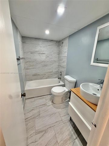 3001 NW 48th Avenue 244, Lauderdale Lakes, FL 33313