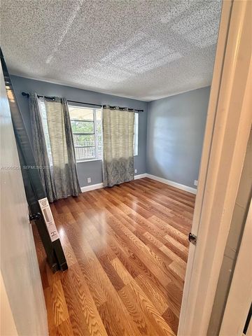 3001 NW 48th Avenue 244, Lauderdale Lakes, FL 33313