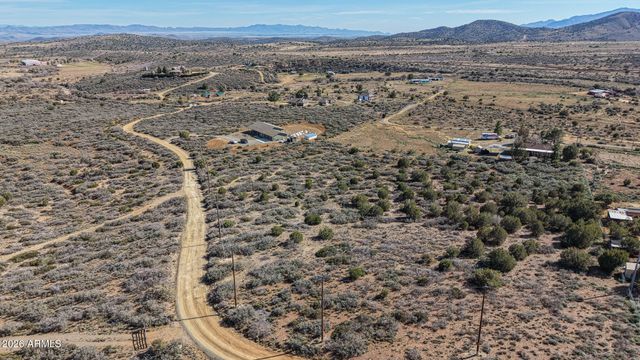 11401 S Hackberry Trail -, Mayer, AZ 86333